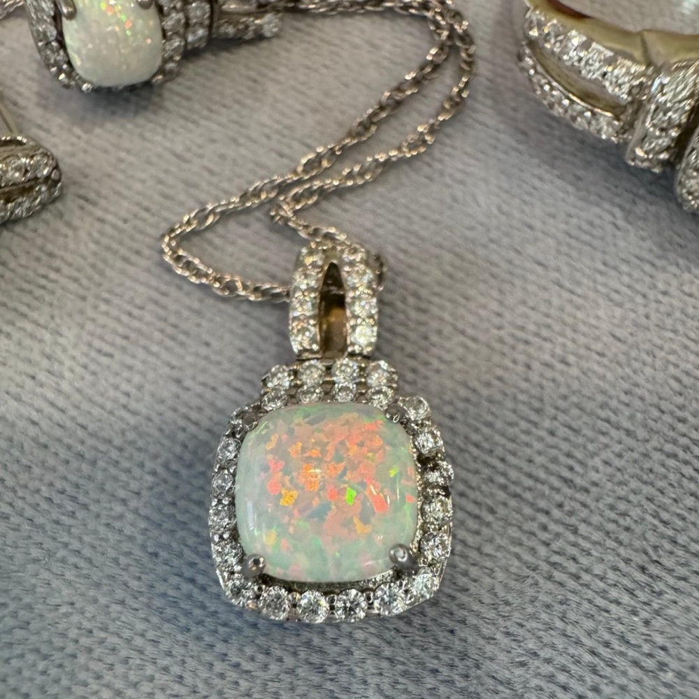 New! Opal halo Matching Set 925 Sterling Silver Size 7 Ring, necklace, e…